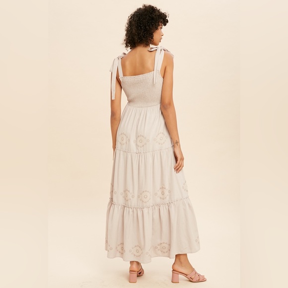 Terrance Views Linen Blend Maxi Dress - Picture 4 of 4